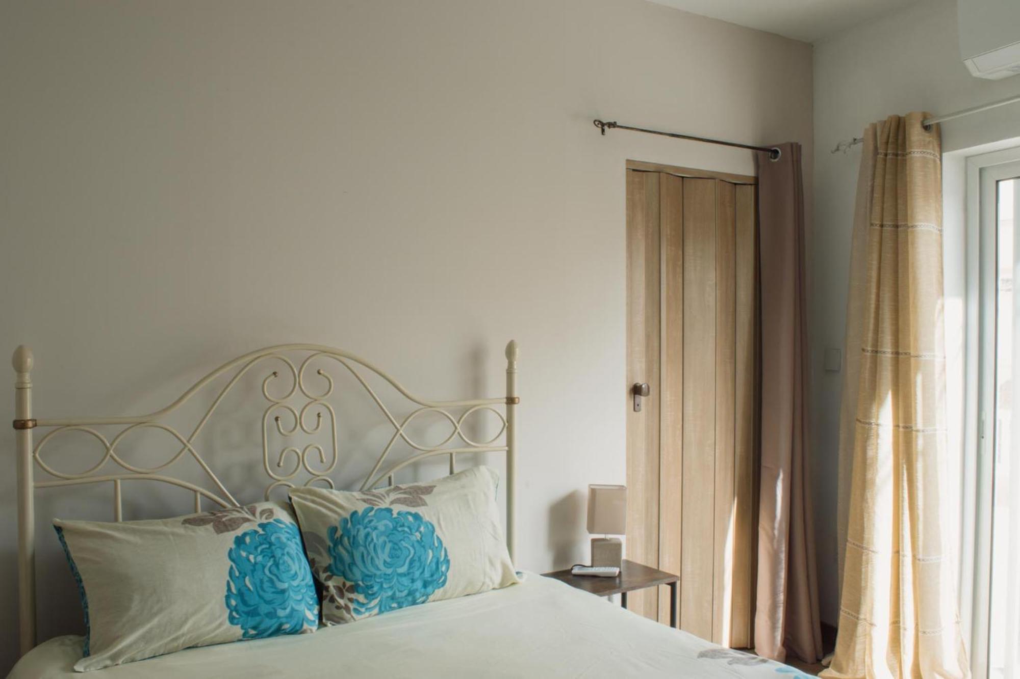 Brand New 3 Bdr In A Quaint Village Appartamento